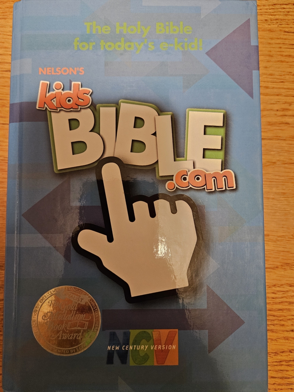 🛍 2/$6 🛍 Kids Bible.com - Blue Kids Bible (New Century Version)